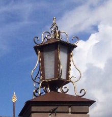 Колпак на столб с фонарем "Солдат"