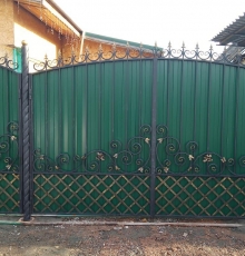 Ворота и калитка "Солнечные с сеткой"