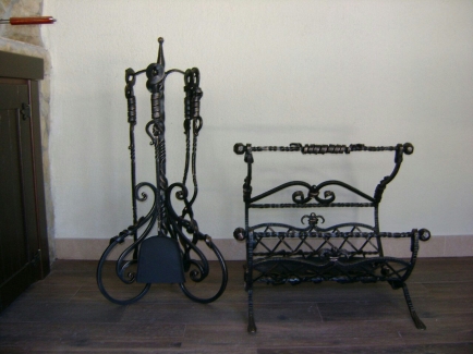 Дровница и каминный набор №2